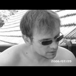 Bands bei track4.de: " Doesch de Luxe ". Charts, Konzerte & kostenloser MP3 download, Genre: Crossover