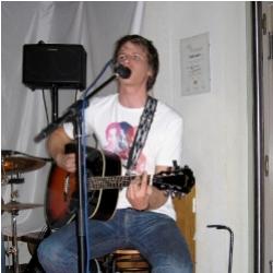 Bands bei track4.de: " Johannes Kinder ". Charts, Konzerte & kostenloser MP3 download, Genre: Pop