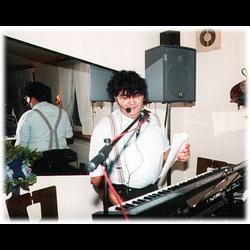 Bands bei track4.de: " Fritz Hille ". Charts, Konzerte & kostenloser MP3 download, Genre: Pop
