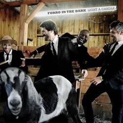 Cover der CD "Light A Candle"; der Band "Forro In The Dark"