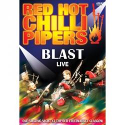 Cover der CD "Blast live"; der Band "Red Hot Chili Pipers"