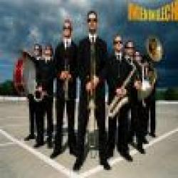 MEN IN BLECH - Mobile Band, Blaskapelle und Marching Band MEN IN BLECH