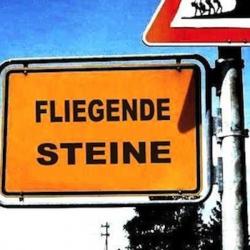 Fliegende Steine : Meilensteine