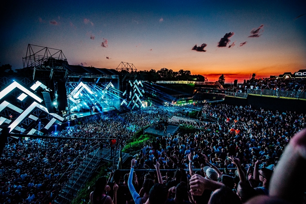 EXIT Festival feiert seine bisher beste Ausgabe mit 200.000 Besuchern und einem Line up von The Cure bis Carl Cox